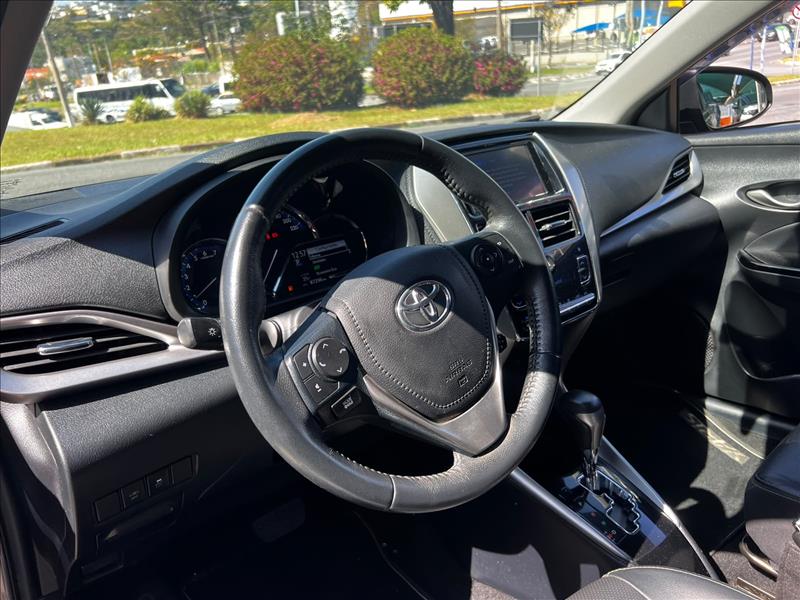 TOYOTA  YARIS   1.5 16V Sedan XS Connect 
