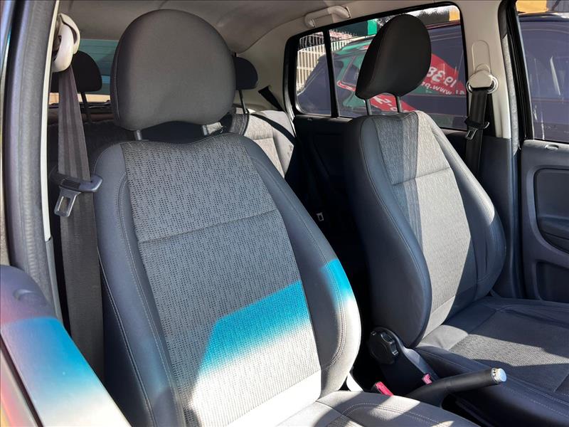 VOLKSWAGEN  FOX   1.6 MI 8V 