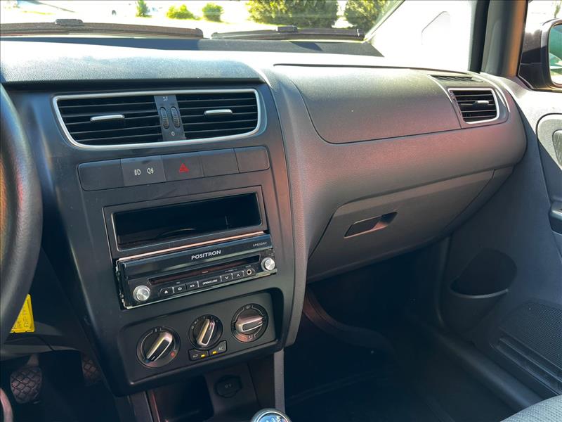 VOLKSWAGEN  FOX   1.6 MI 8V 