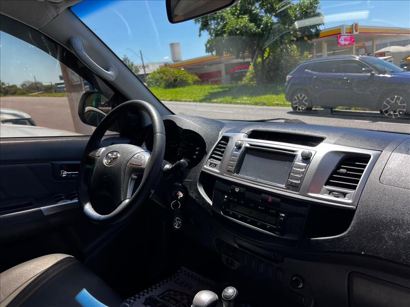 TOYOTA  HILUX   3.0 SRV TOP 4X4 CD 16V Turbo Intercooler 