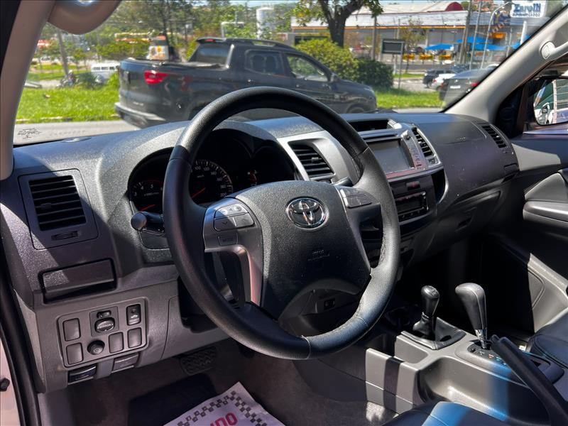 TOYOTA  HILUX   3.0 SRV TOP 4X4 CD 16V Turbo Intercooler 