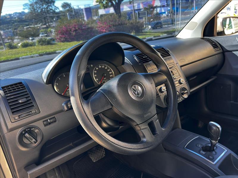 VOLKSWAGEN  POLO   1.6 MI 8V 