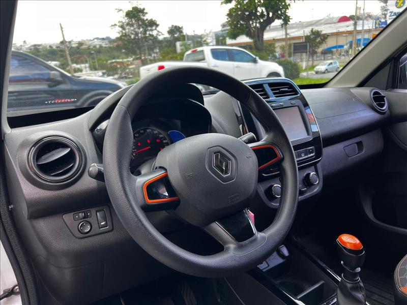 RENAULT  KWID   1.0 12V SCE Outsider 