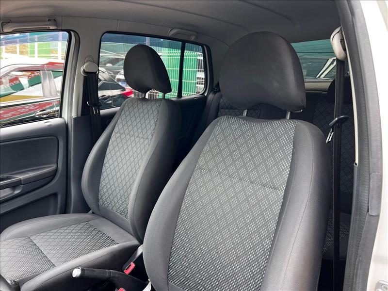 VOLKSWAGEN  FOX   1.0 MPI Trendline 12V 