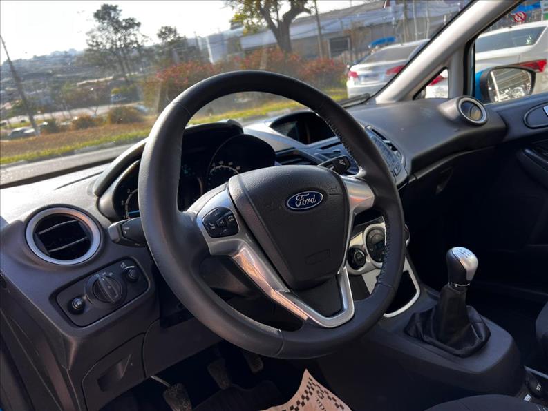 FORD  FIESTA   1.6 SE Hatch 16V 