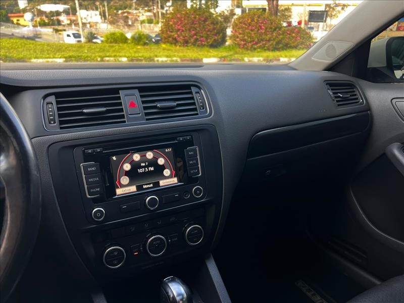VOLKSWAGEN  JETTA   2.0 Comfortline 120cv 