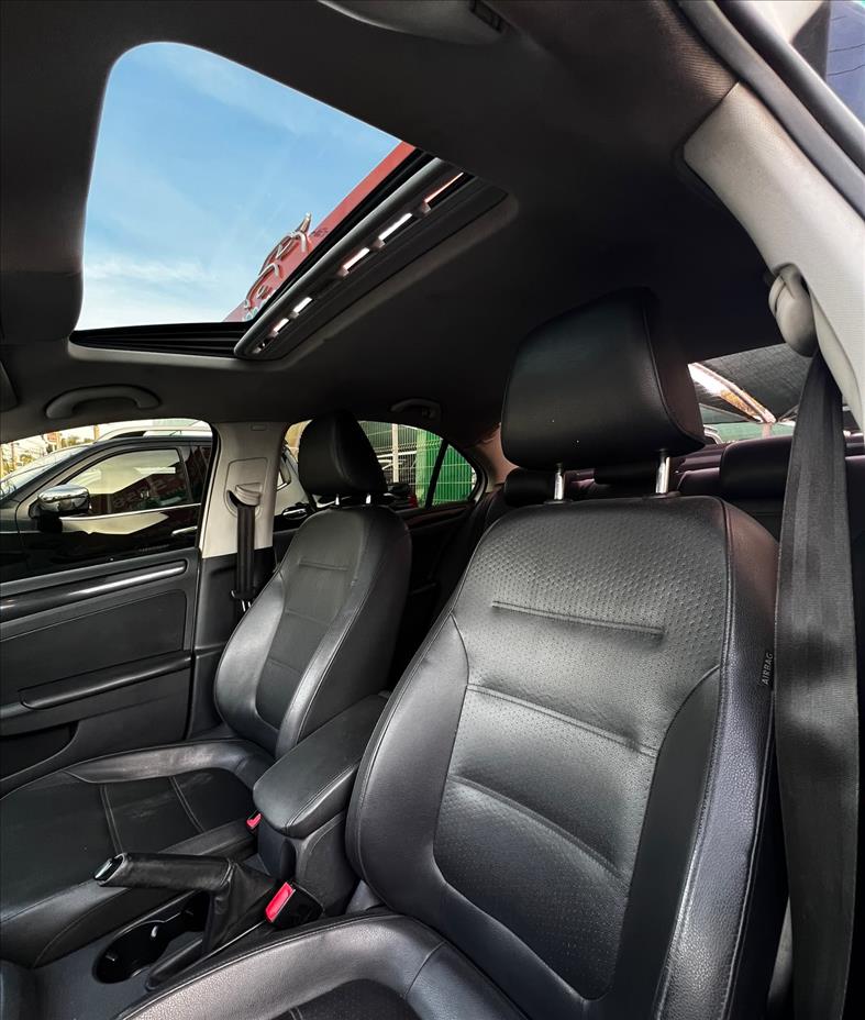 VOLKSWAGEN  JETTA   2.0 Comfortline 120cv 