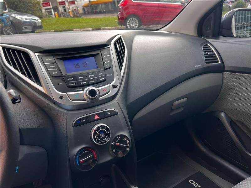 HYUNDAI  HB20S   1.6 Comfort Style 16V 