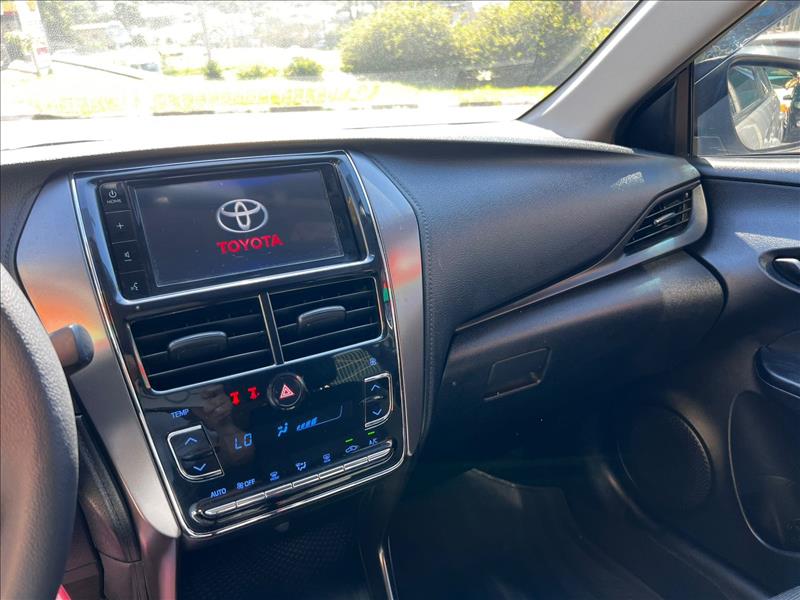 TOYOTA  YARIS   1.5 16V Sedan XL 