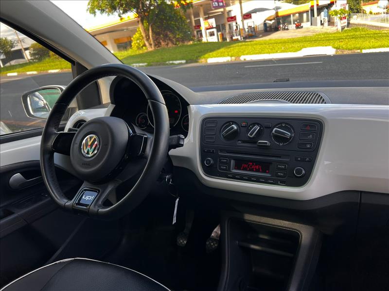 VOLKSWAGEN  UP   1.0 MPI High UP 12V 