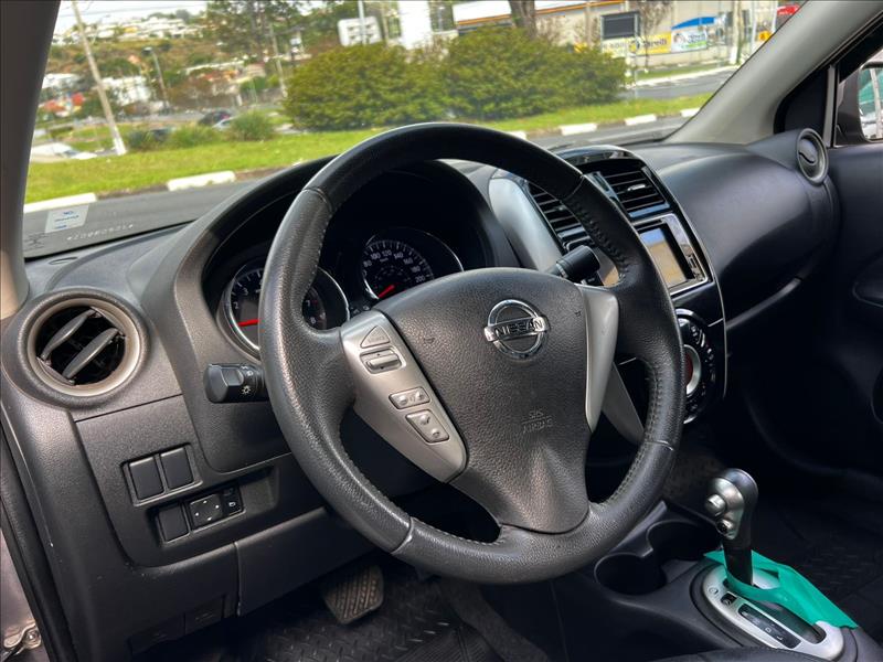 NISSAN  VERSA   1.6 16vstart SL 