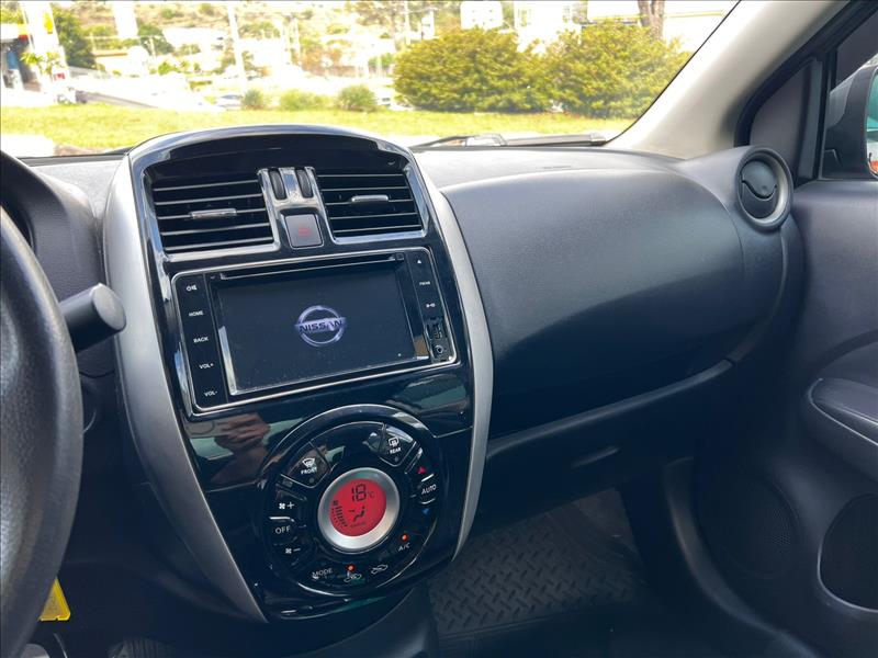 NISSAN  VERSA   1.6 16vstart SL 