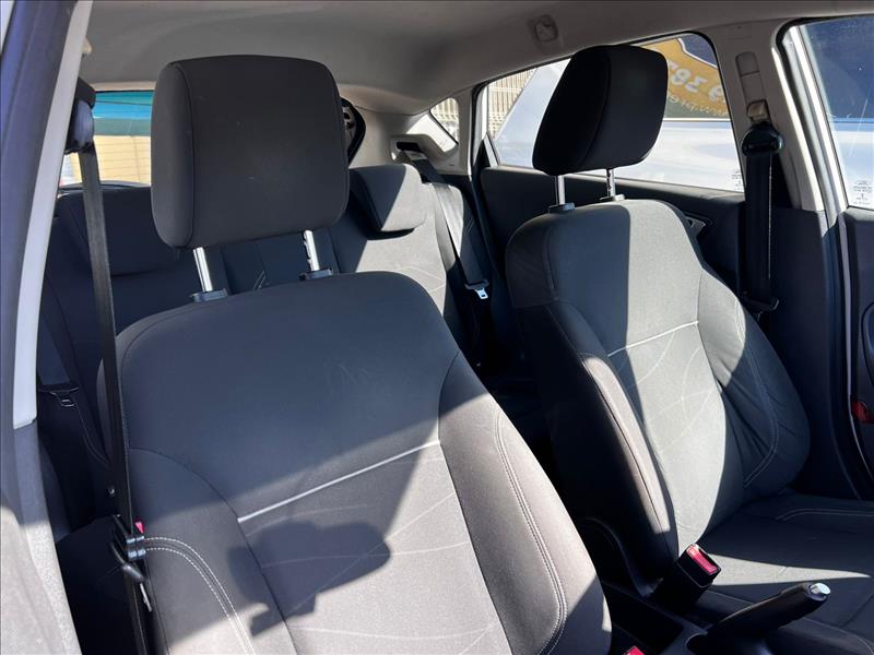 FORD  FIESTA   1.6 SE Hatch 16V 