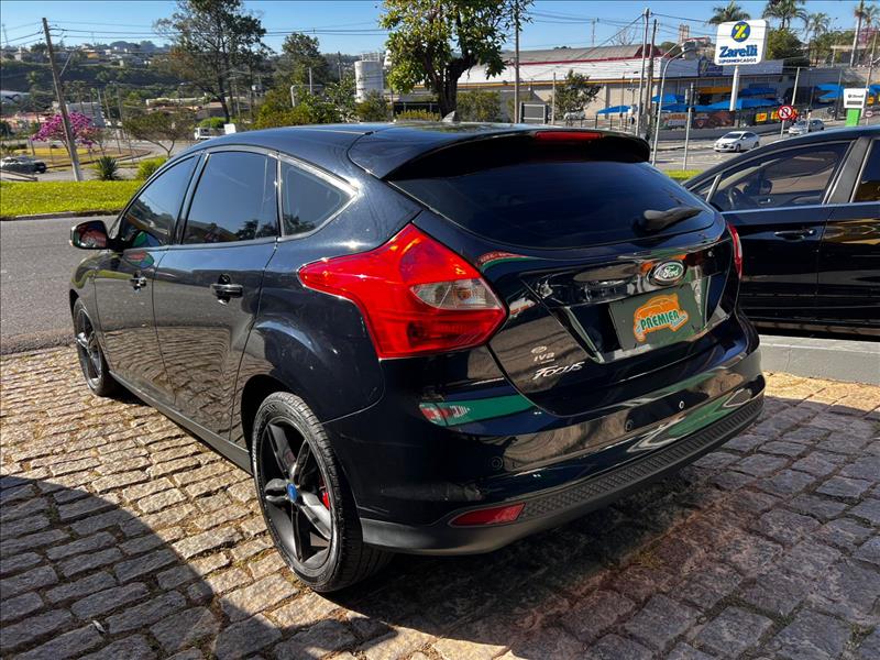 FORD  FOCUS   2.0 SE Plus 16V 