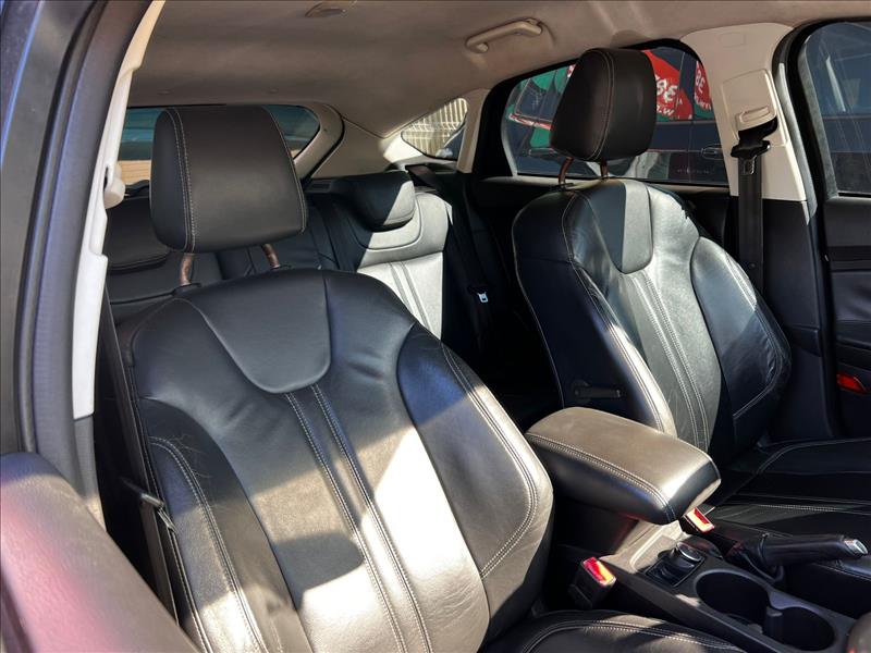 FORD  FOCUS   2.0 SE Plus 16V 
