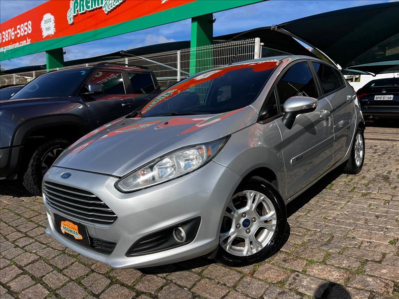 FORD  FIESTA   1.6 SE Hatch 16V 