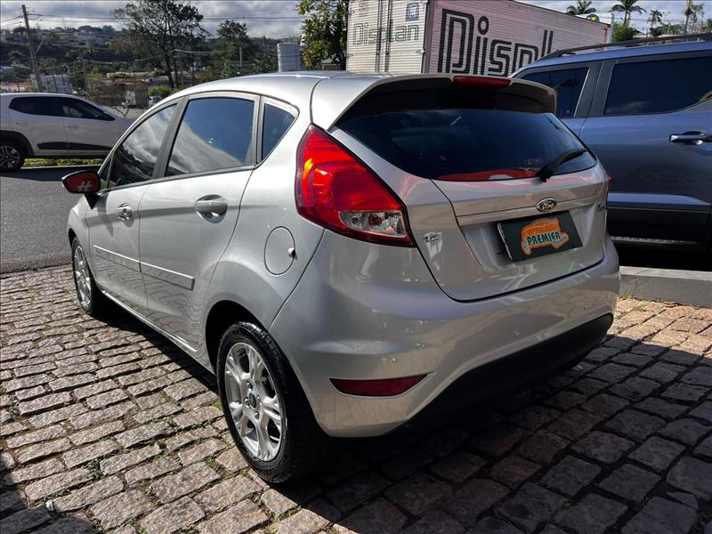 FORD  FIESTA   1.6 SE Hatch 16V 