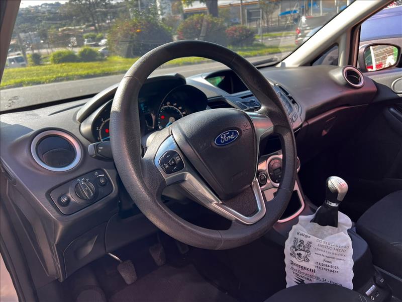 FORD  FIESTA   1.6 SE Hatch 16V 