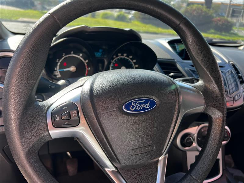 FORD  FIESTA   1.6 SE Hatch 16V 