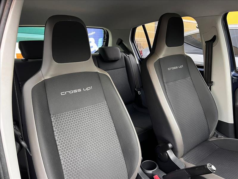 VOLKSWAGEN  CROSS UP   1.0 TSI 12V 