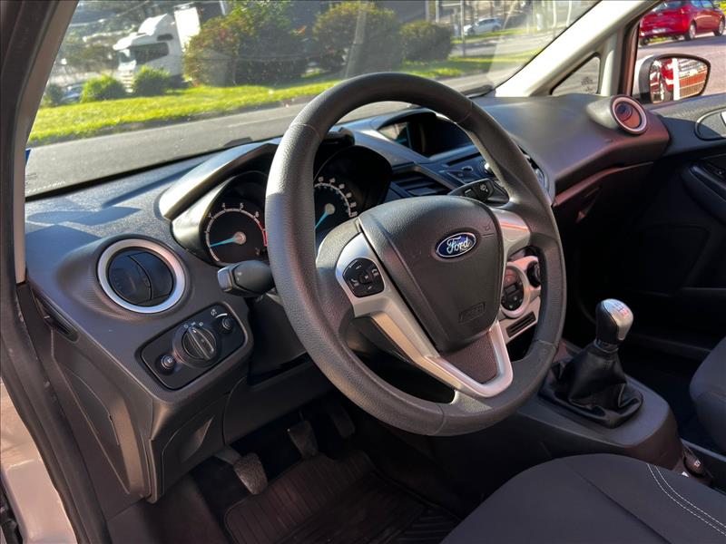FORD  FIESTA   1.6 SEL Hatch 16V 