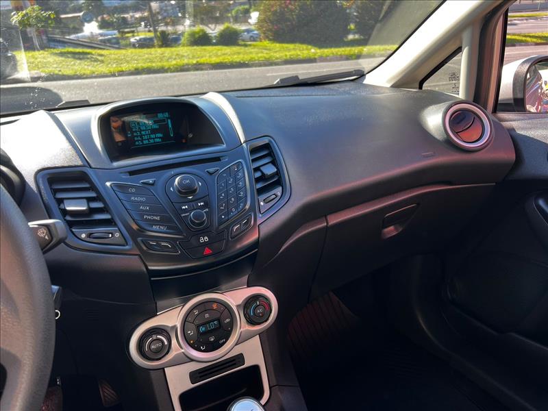 FORD  FIESTA   1.6 SEL Hatch 16V 