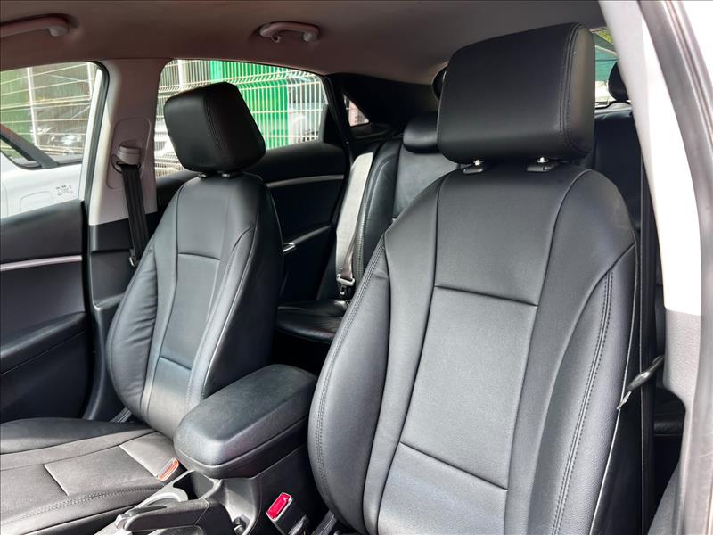 HYUNDAI  I30   1.8 MPI 16V 