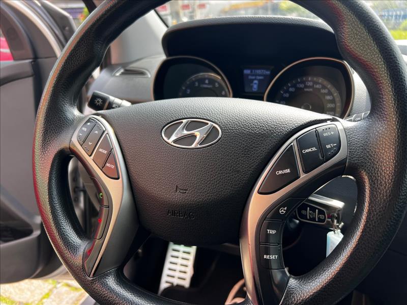 HYUNDAI  I30   1.8 MPI 16V 