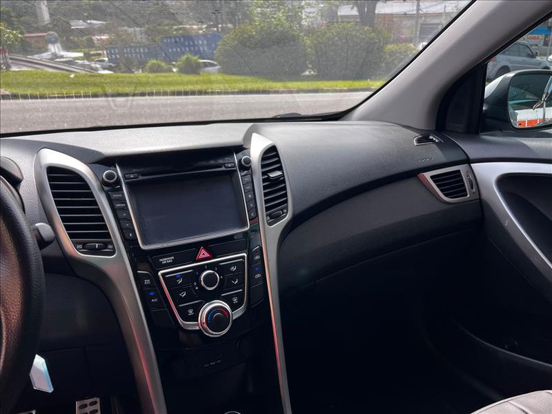 HYUNDAI  I30   1.8 MPI 16V 