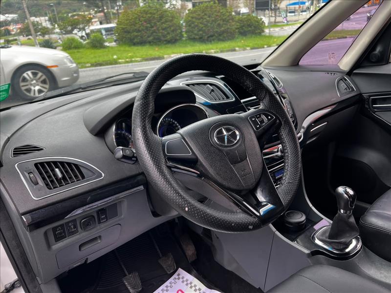 JAC  J6   2.0 16V Jetflex 7 Lugares 
