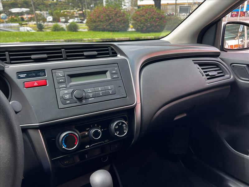 HONDA  CITY   1.5 LX 16V 