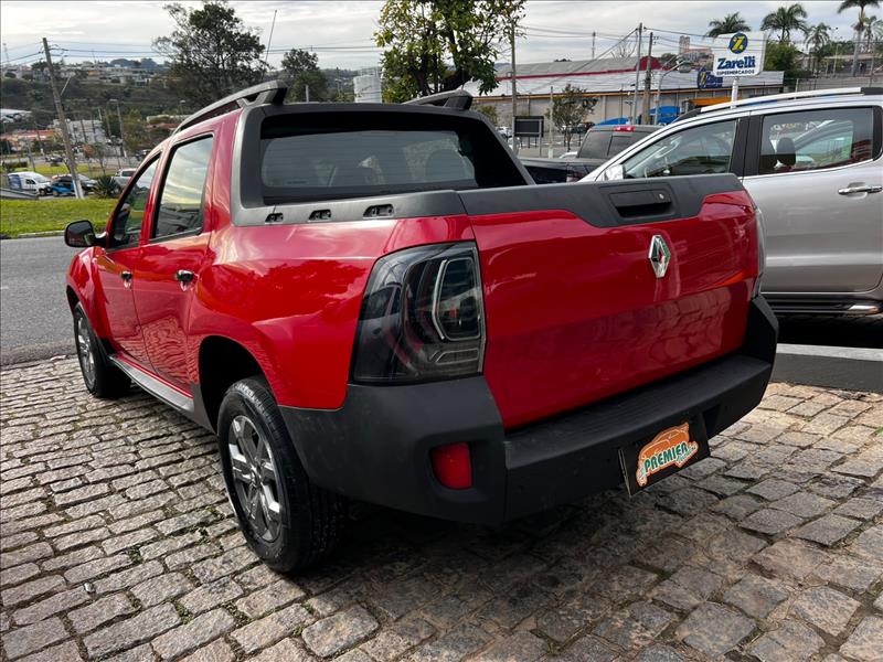 RENAULT  OROCH   1.6 16V SCE Intense 