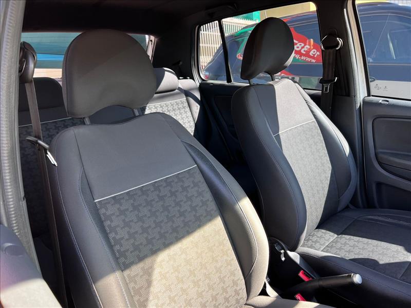 VOLKSWAGEN  FOX   1.0 MPI Track 12V 