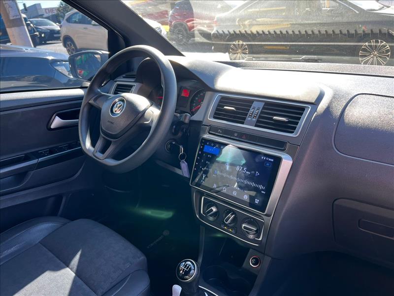 VOLKSWAGEN  FOX   1.0 MPI Track 12V 