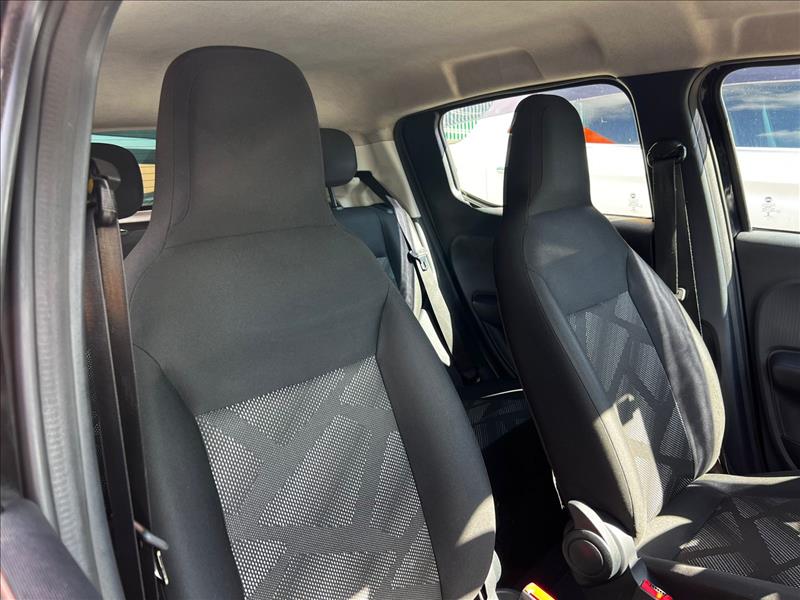 FIAT  MOBI   1.0 EVO Like. 