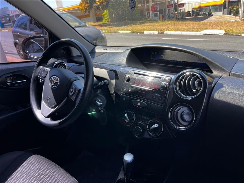TOYOTA  ETIOS   1.5 X Plus 16V 