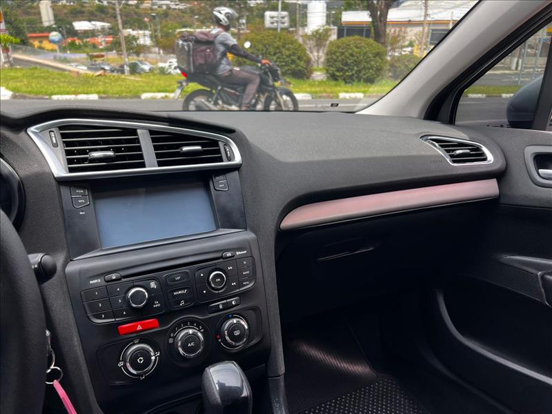 CITROËN  C4 LOUNGE   1.6 Origine 16V Turbo 