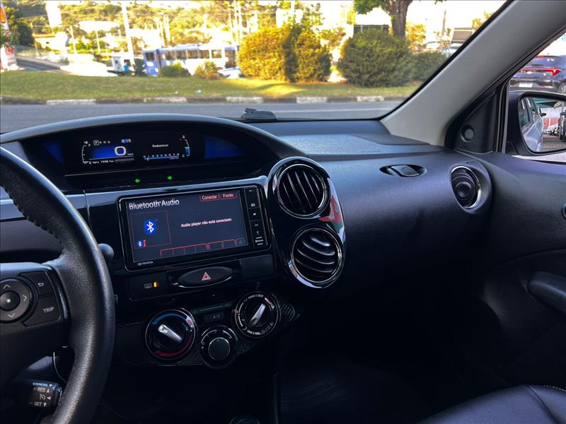 TOYOTA  ETIOS   1.5 XLS Sedan 16V 
