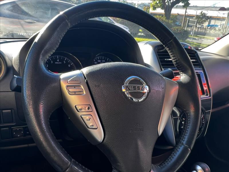 NISSAN  VERSA   1.6 16vstart SL 
