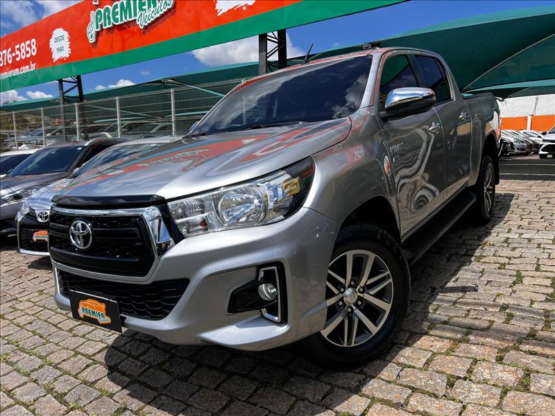 TOYOTA  HILUX   2.7 SRV 4X2 CD 16V 