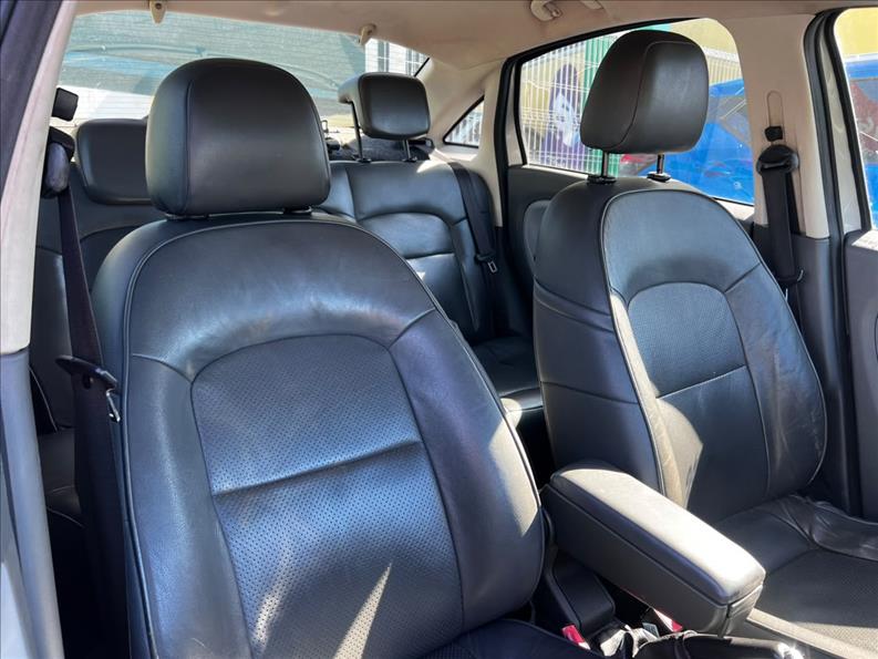 FIAT  LINEA   1.8 Absolute 16V 