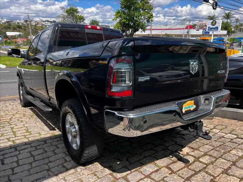 RAM  2500   6.7 Laramie 4X4 CD I6 Turbo 