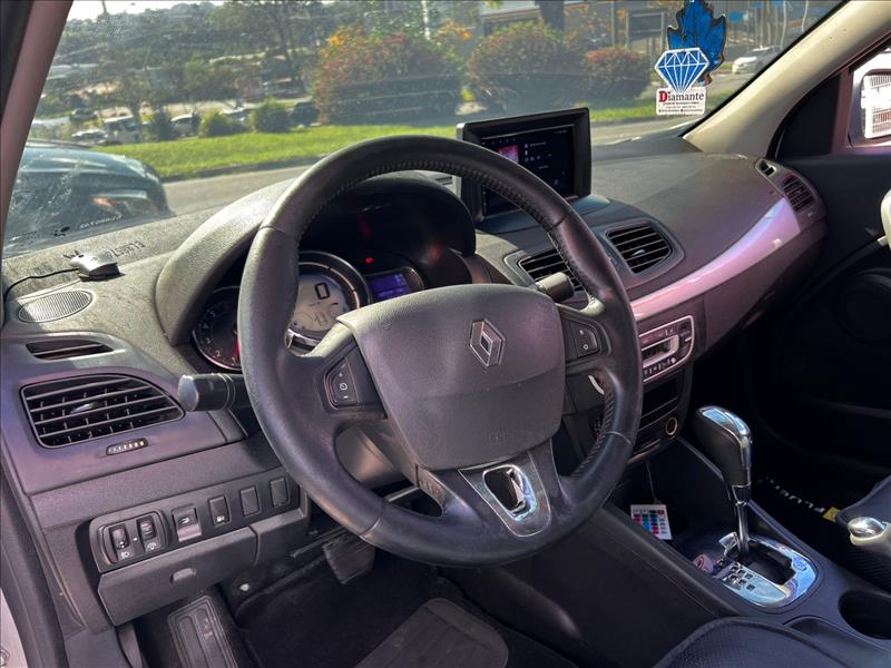 RENAULT  FLUENCE   2.0 Dynamique 16V 