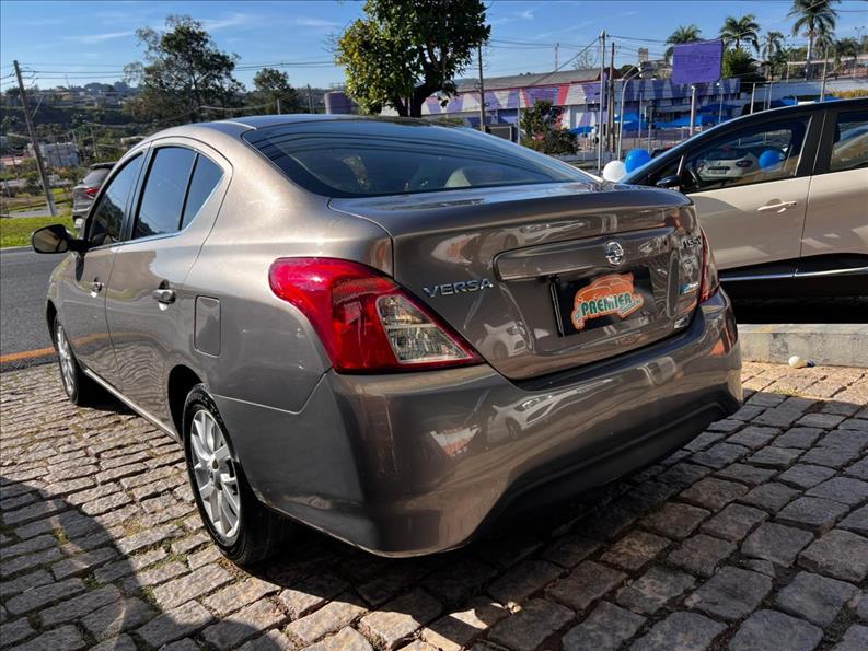 NISSAN  VERSA   1.6 16V SV 