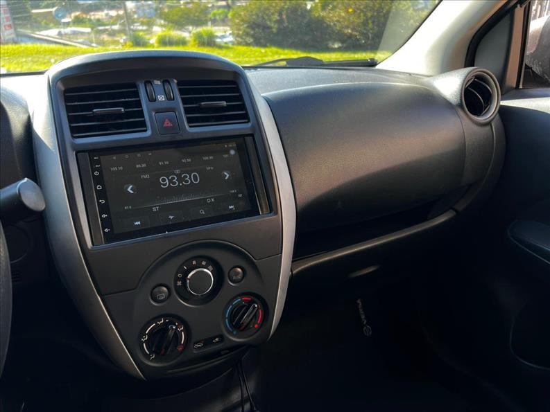 NISSAN  VERSA   1.6 16V SV 