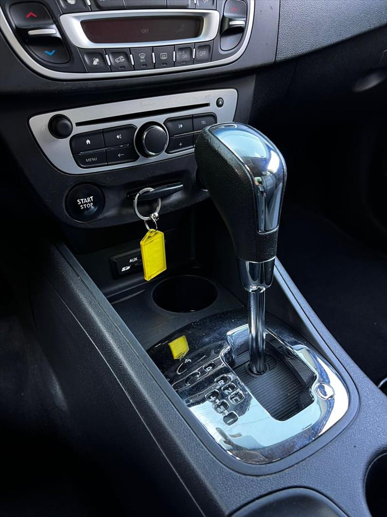 RENAULT  FLUENCE   2.0 Dynamique 16V 