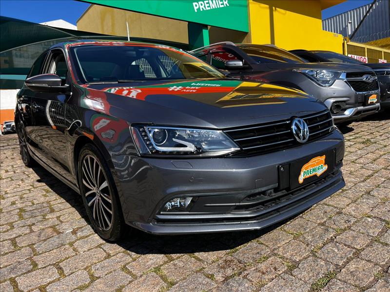 VOLKSWAGEN  JETTA   2.0 TSI Highline 211cv 