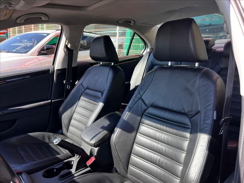 VOLKSWAGEN  JETTA   2.0 TSI Highline 211cv 