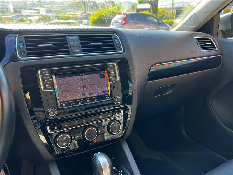 VOLKSWAGEN  JETTA   2.0 TSI Highline 211cv 