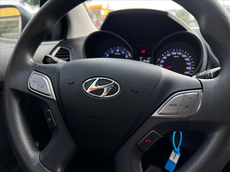 HYUNDAI  HB20S   1.6 Copa DO Mundo Fifa 16V 